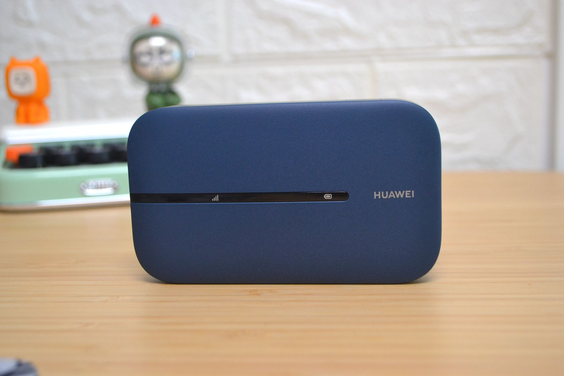 手机套餐全改保号套餐，2000G管够用！华为随身WIFI 3Pro首发测评-华为随身wifi套餐费用