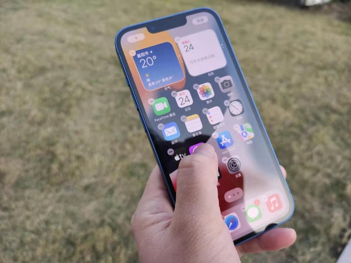 卖掉华为P40后，入手了iPhone 13，使用半月后谈谈最重要3点感受-华为p40pro和苹果13哪个更值得入手