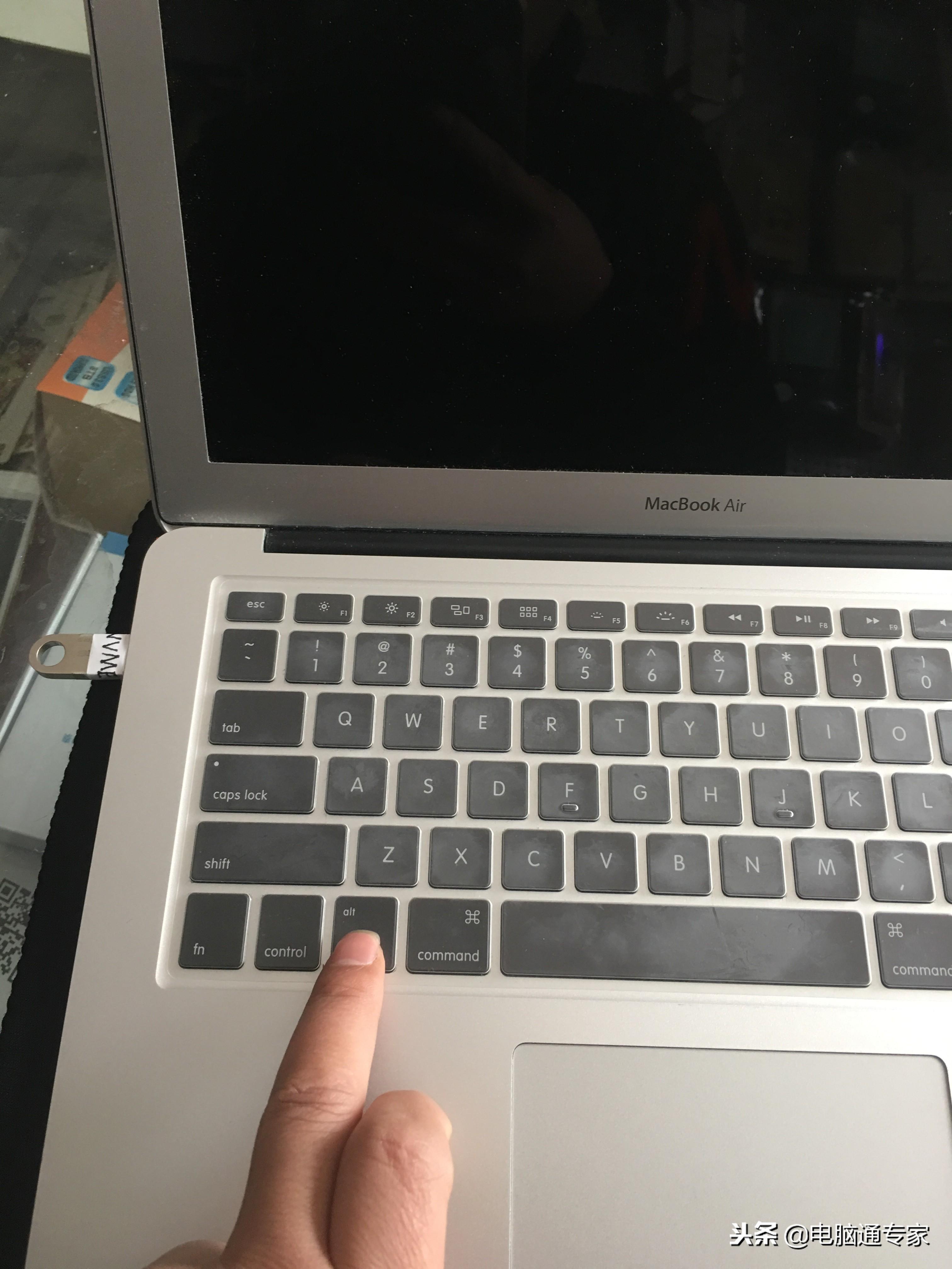 苹果电脑装系统已经普及化了哦，您无需在维修店高价安装系统喽！-苹果电脑装系统要钱吗