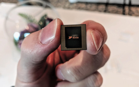 明明性能不如骁龙855，为什么麒麟980被称为一代神U？原因分为3点-麒麟980哪一年