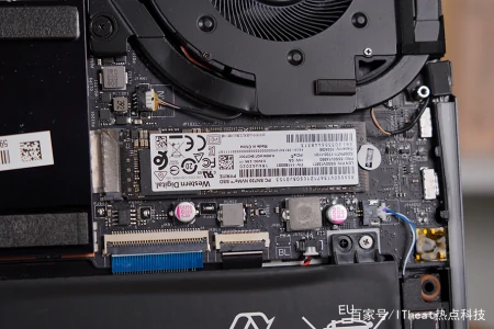 高端RTX水桶笔记本 联想拯救者Y9000K 2020版评测