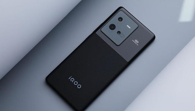 目前什么手机最值得买？可以考虑这4部手机，用三五年问题不大-最值得买的十款手机