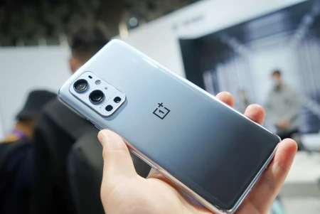 手机不是越贵越好，目前这四款旧旗舰机值得买，配置出色价格不贵-哪些旧旗舰手机值得买