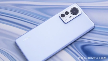 负责任地推荐这3部手机，好看又配置强，用到2026年不成问题-拍照效果好的手机推荐