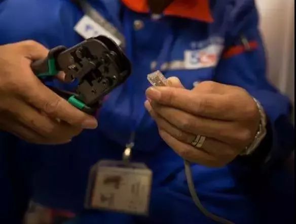 WiFi检测“拍了拍”你，免费上门了解一下！-wifi检测器