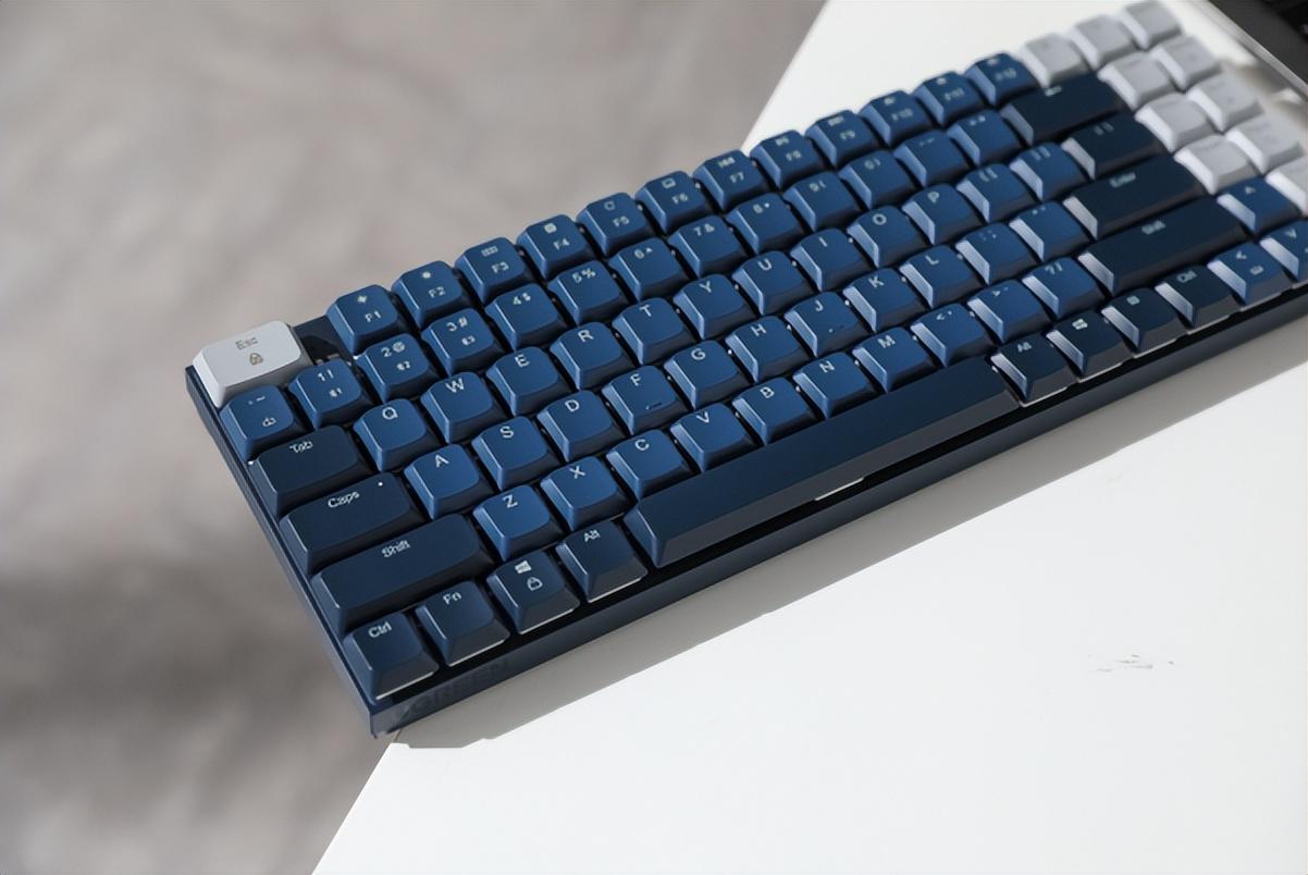 键盘竟然有ABCD顺序的？从来没有见过，这是为什么？-键盘为啥不是abc