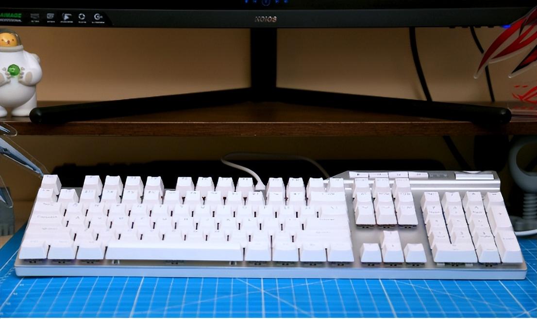 你的键盘由你定，全尺寸RGB热插拔入手分享-热插拔键盘套件需要焊接吗