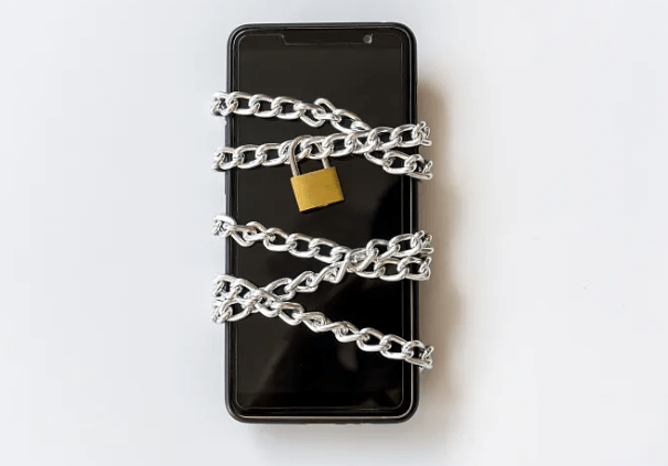 刚卖掉手机，个人信息便被挂网？专家：就算恢复出厂设置，仍能还原数据-手机卖掉要恢复出厂设置吗