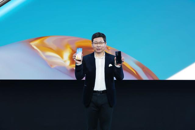 华为终端云服务出海背后：保持硬件优势，还要强化软件及生态话语权-华为中端云服务官网