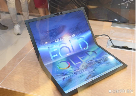 苹果首款折叠机不是 iPhone 而是 MacBook！？-iphone折叠机预计售价