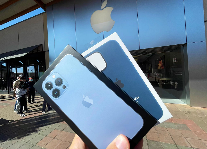 为什么内行人建议买iPhone13Pro而不是13ProMax？3个理由让人服气-买苹果13pro还是13pro max