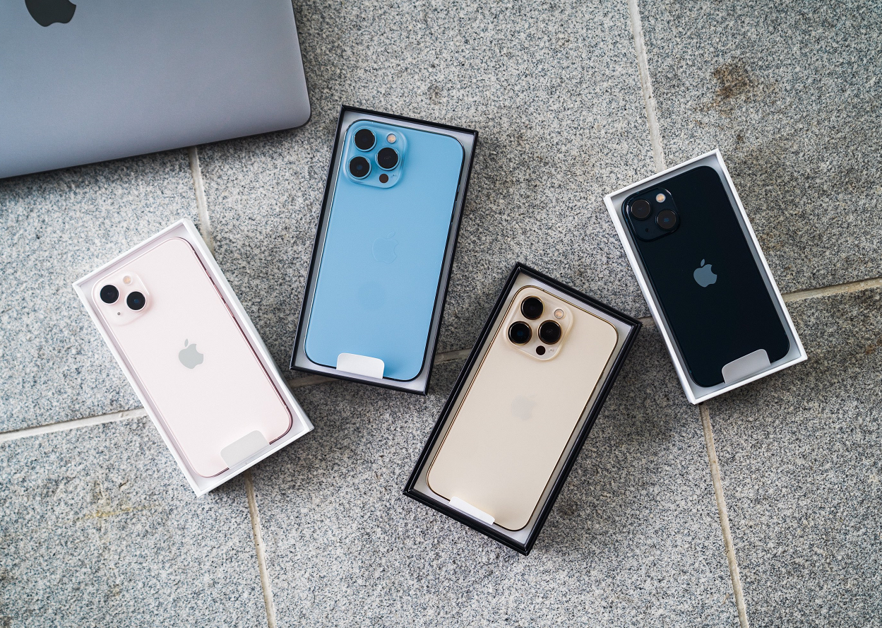 为什么内行人建议买iPhone13Pro而不是13ProMax？3个理由让人服气-买苹果13pro还是13pro max