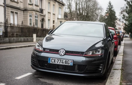 高尔夫GTI和高尔夫 R的区别？-高尔夫r跟gti哪个好