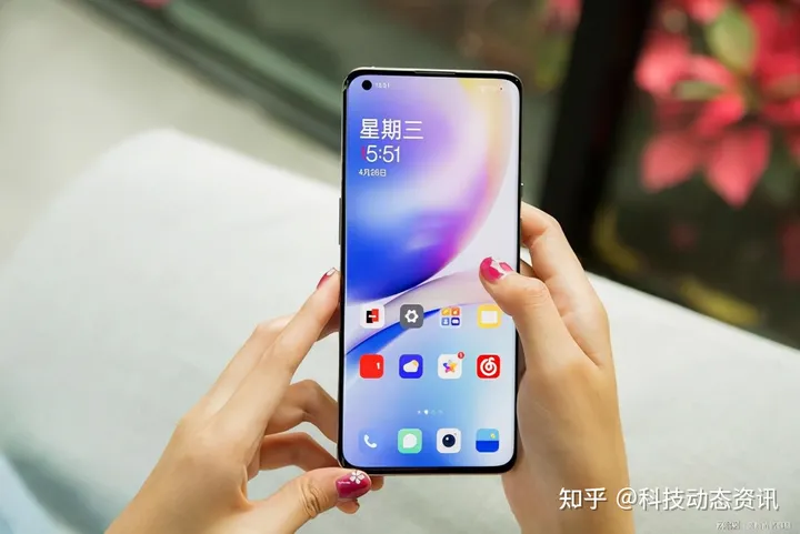 从2799元跌至1899元，OPPO 65W闪充手机，36个月不卡顿-oppo60w闪充