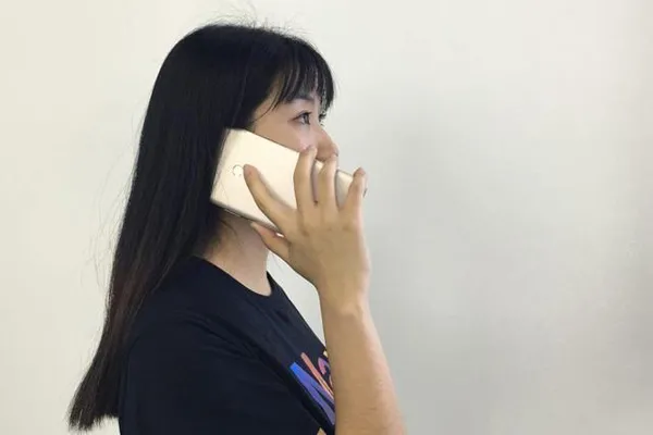 小米MAX开箱简评，比脸还大的手机值不值得买？-小米max是多少寸的