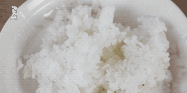 炒了10碗蛋炒饭，终于找到了最完美的做法！没想到这么简单-蛋炒饭正常做法