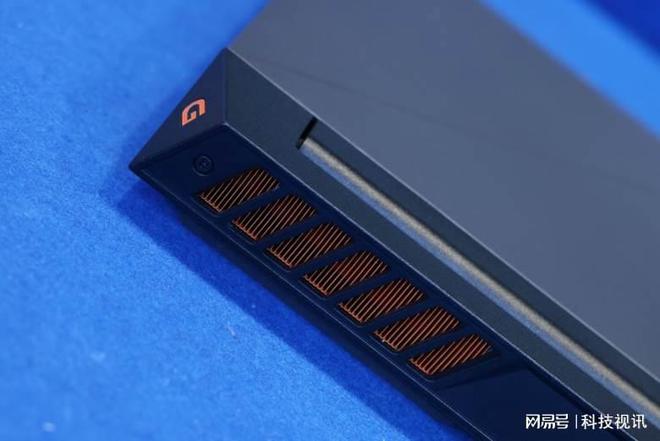 2023款戴尔游匣G15游戏本图赏：未来机械主义设计-戴尔游匣g15百度百科