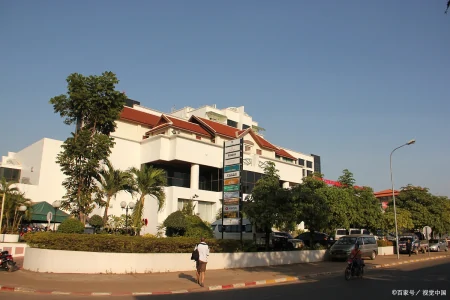 为什么很多大学生的手机都默认字体，尤其是男生-为什么大学生的字像小学生