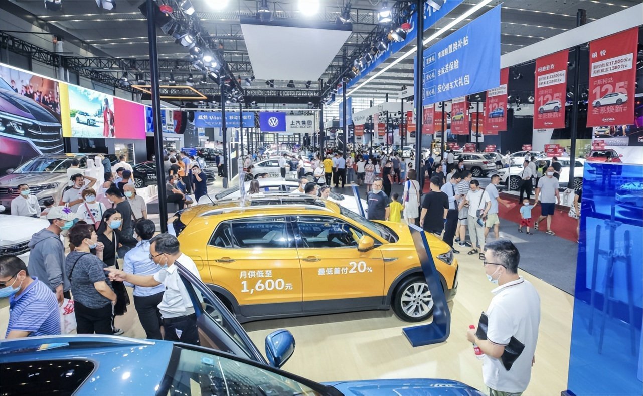 普通人，我不建议买20万以上的车，为什么？-买二十多万的车