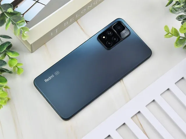 【必买】2000元左右找高性价比手机？看它们就足够了-2000元以内性价比很高的手机