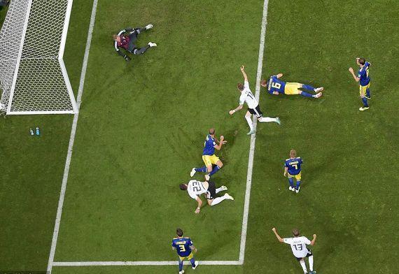 留给德国足球的时间不多了？那个顽强的日耳曼战车又回来了！-日耳曼战车上路视频