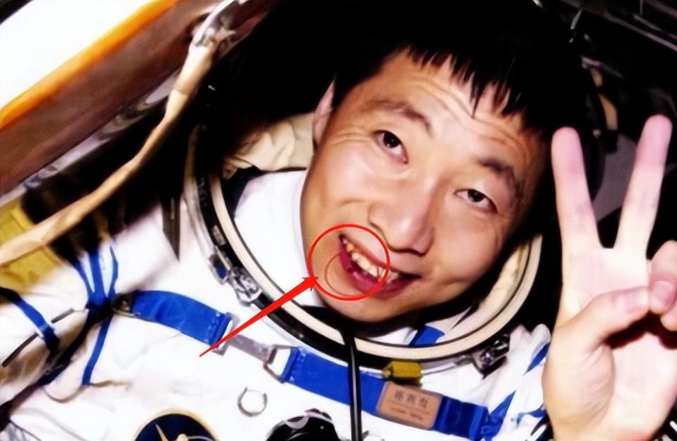 航天英雄杨利伟，刻苦训练十余载，有着哪些不为人知的辛酸往事？-航天员杨利伟多少岁了