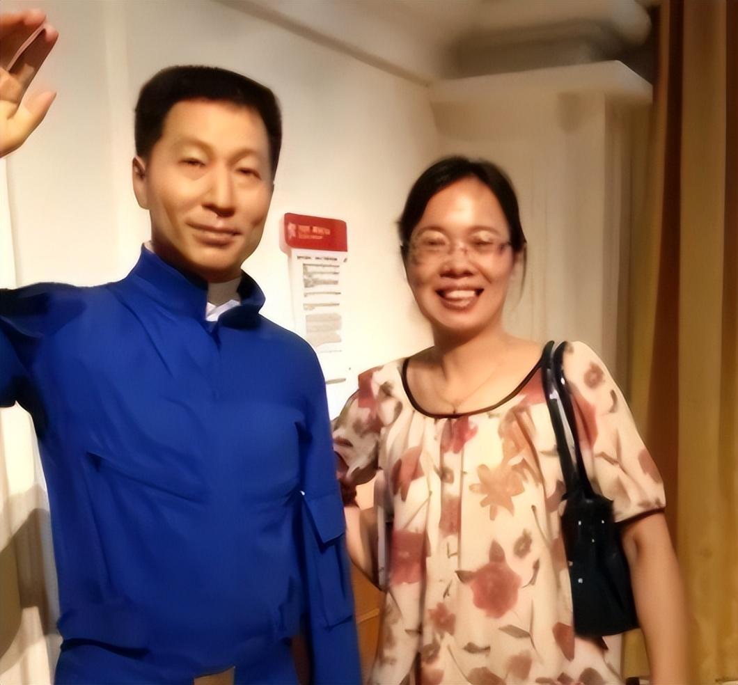 航天英雄杨利伟，刻苦训练十余载，有着哪些不为人知的辛酸往事？-航天员杨利伟多少岁了