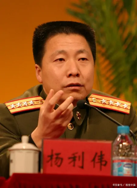 航天英雄杨利伟，从上校到少将，5年时间-航天英雄杨利伟是哪里的人