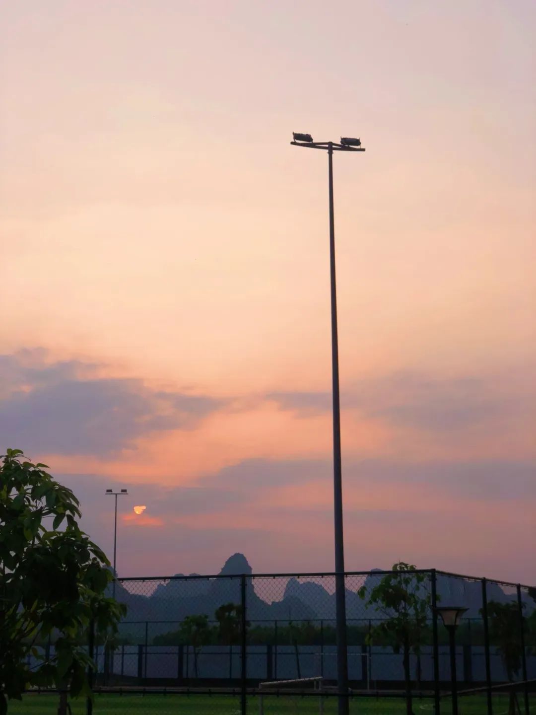 我爱春天的校园－校园环境－新 - 拷贝-我爱春天的校园怎么写