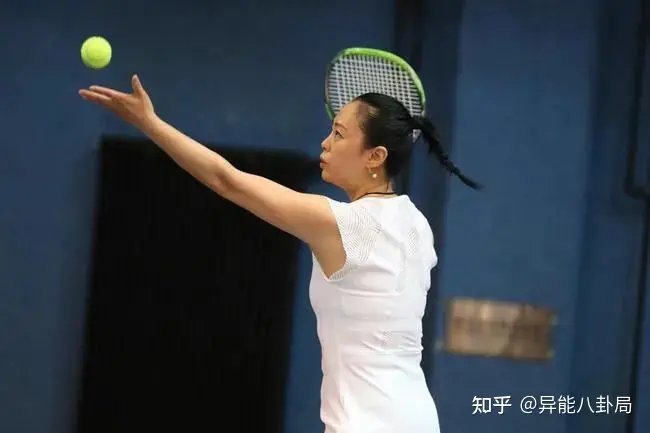 黄绮珊这老女人有点意思-黄绮珊早年经历