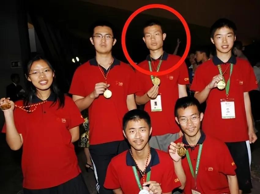 北大天才韦东奕近况令人唏嘘，网友感叹离了数学他真的啥也不行-北大韦东奕厉害吗