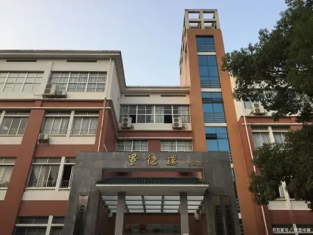 回顾：“数学之神”韦东奕，毅然拒绝哈佛邀约，30岁成为北大教师-数学大神韦东奕简介图片