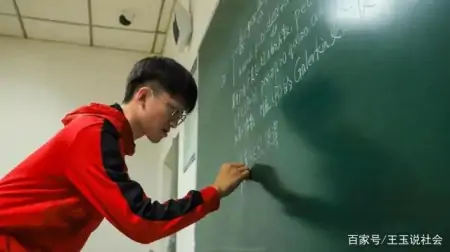 数学家清华男神，12门满分直博有颜又有才，成功学霸“有理有据”-清华大学的数学才子