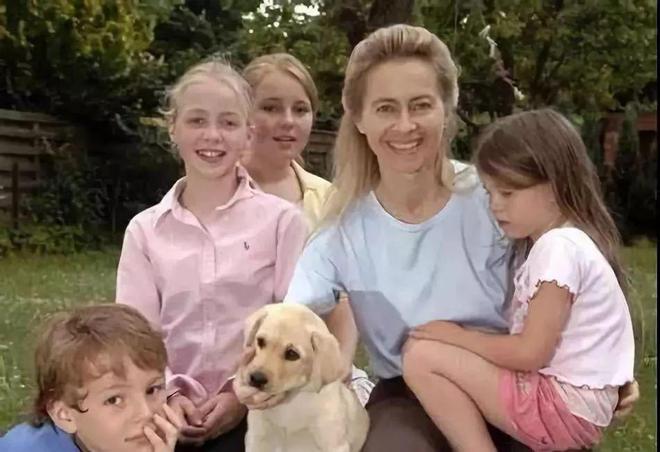 冯德莱恩其人-冯德莱恩