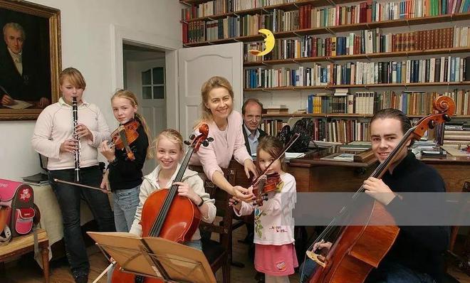 冯德莱恩其人-冯德莱恩