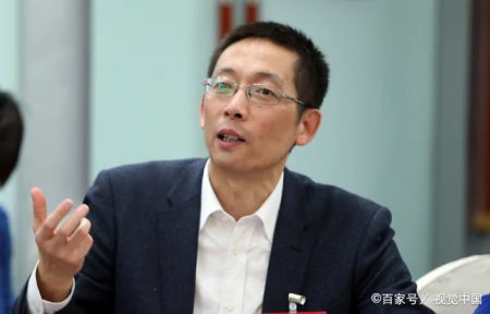 施一公为了钱离开清华，连房贷都还不起？他的身家早就高达30亿-施一公现在