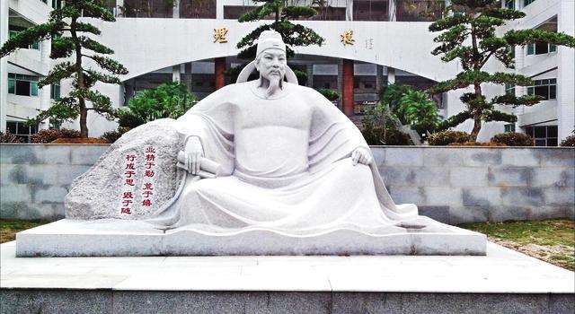 大唐第一宝藏文人韩愈：文学和人格魅力界扛把子，读完你会爱上他-韩愈是唐代什么人