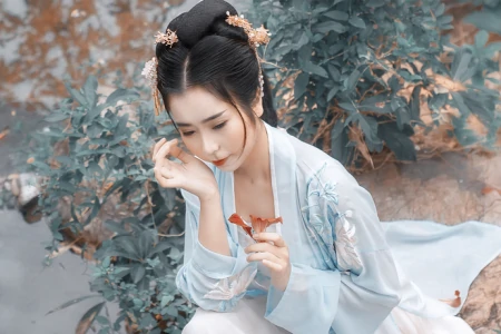 韩愈的诗为何张力十足？学会这几种手法，可句法奇警，笔力豪健-张籍和韩愈会一起去春游吗