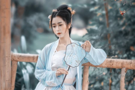 韩愈的诗为何张力十足？学会这几种手法，可句法奇警，笔力豪健-张籍和韩愈会一起去春游吗