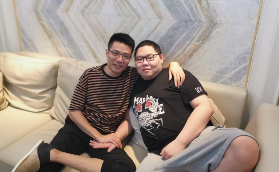 卢本伟确定复出了！LOL知名主播：早就解封了，他在等一个大合同-卢本伟解封2021