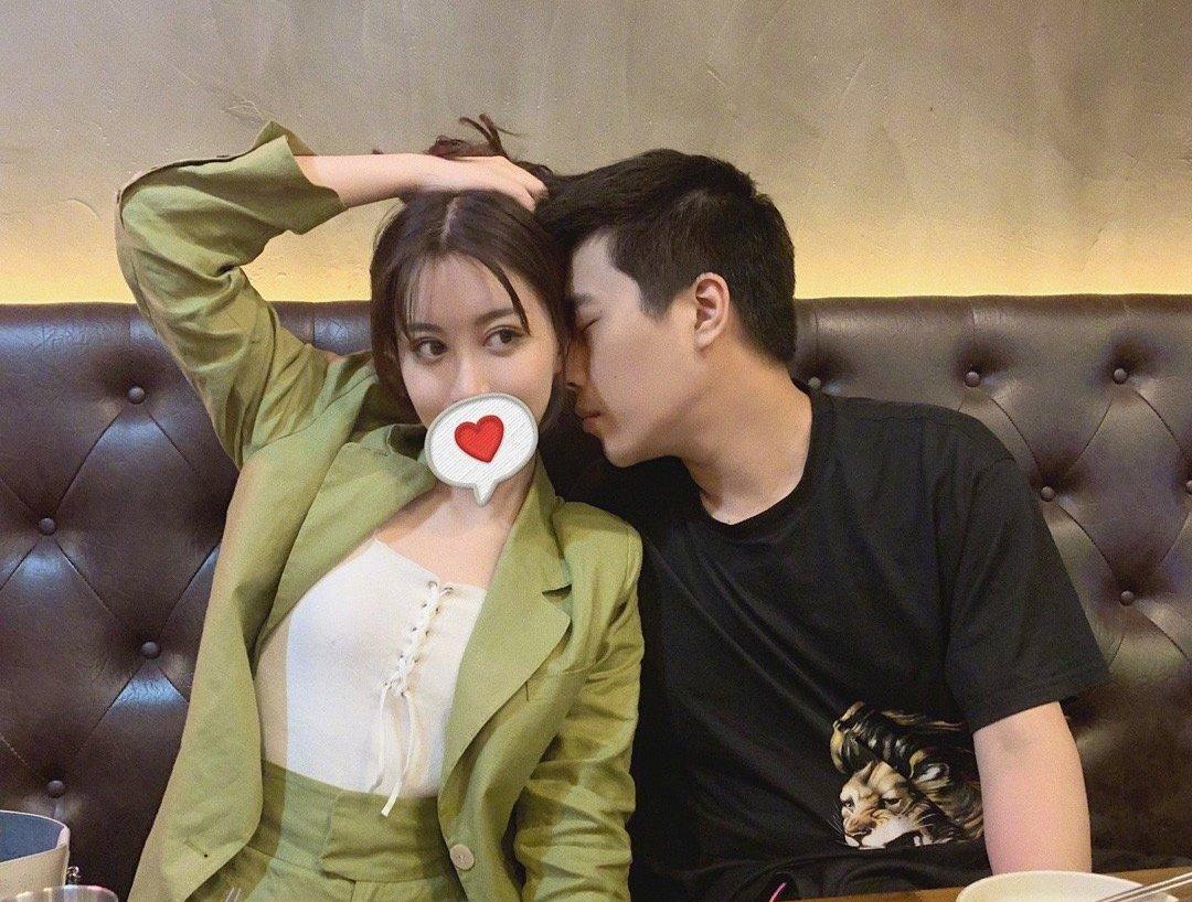 卢本伟和UU妹朋友圈官宣分手，十年相伴最终未成正果-卢本伟和uu现在关系怎么样?