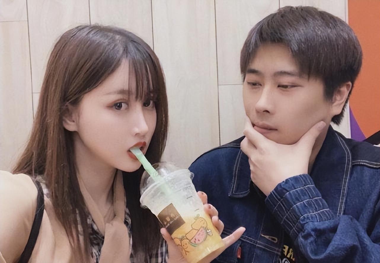 卢本伟确定复出时间，目前有两个平台可直播，正在等一个时机-卢本伟复出了