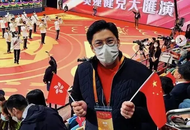 霍启刚突然发文道歉！郭晶晶和3个孩子暂时安全！-霍启刚和郭晶晶感情真的好吗?