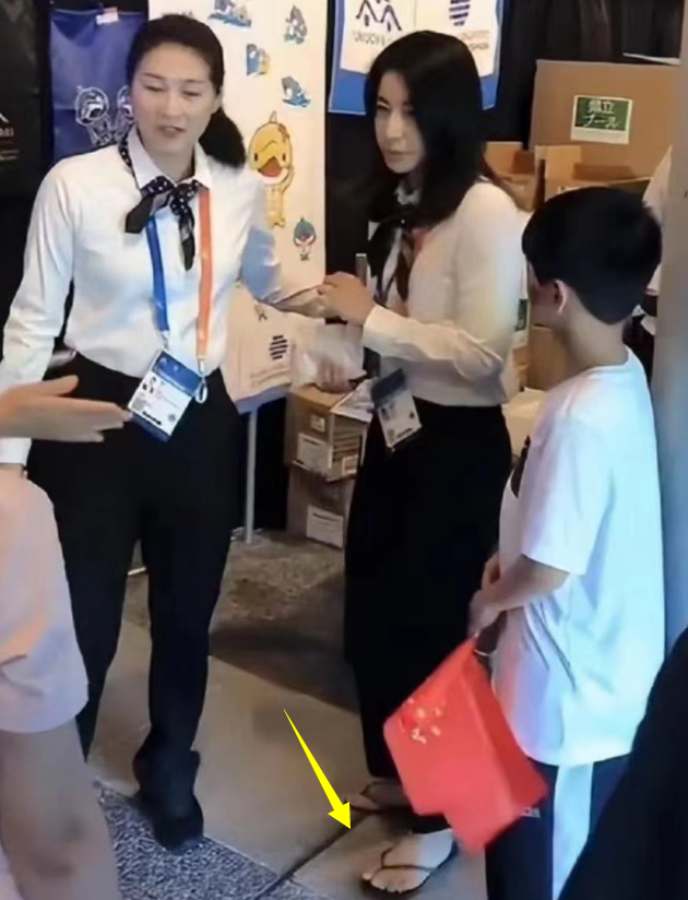 郭晶晶被日媒公开批评，本人和霍启刚淡定逛街，却被扒不是第一次-郭晶晶老公霍启刚生平简介