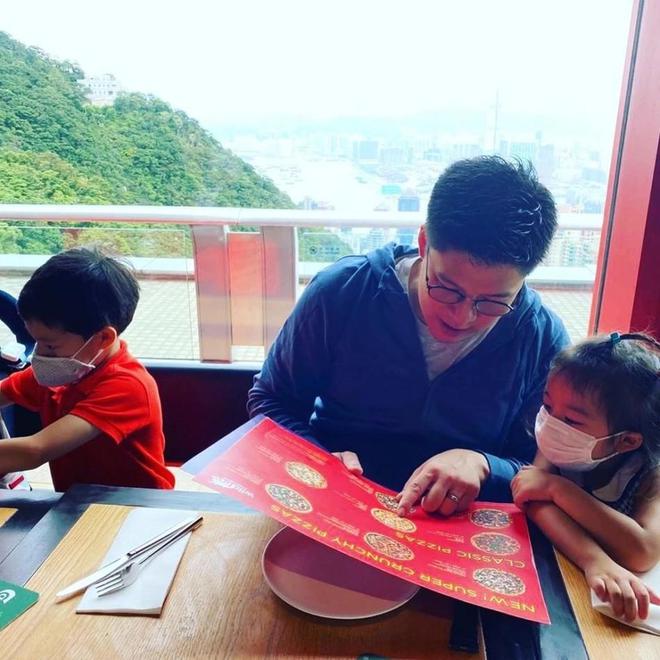 43岁霍启刚被诊断出疾病，医生建议他尽快治疗，严重或危及生命-霍启刚几岁