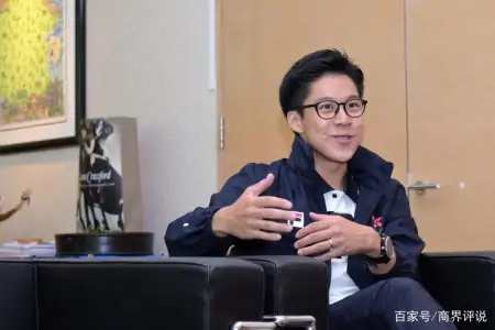 难怪霍启刚这么有前途，即将进入中枢工作，还在挨家挨户送防疫包-霍启刚讲话