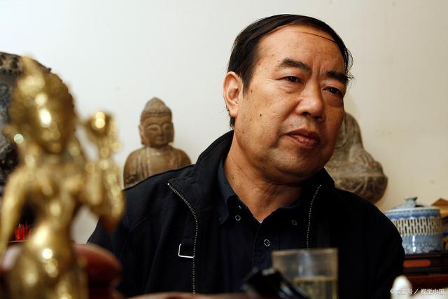 贾平凹离婚后，转身娶小17岁的护士郭梅，新婚夜他向妻子提了个无理要求，但妻子却毫不犹豫地答应了，让贾平凹直呼：“咱俩绝对是真爱！”【TH】Y 暂坐 贾平凹继废都之后的第二部城市题材小说精选【TH】Y 暂坐 贾平凹继废都之后的第二部城市题材小说¥49打开百度APP立即扫码购买-贾平凹老婆郭梅简历