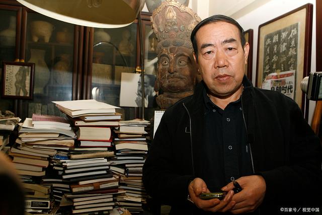 贾平凹离婚后，转身娶小17岁的护士郭梅，新婚夜他向妻子提了个无理要求，但妻子却毫不犹豫地答应了，让贾平凹直呼：“咱俩绝对是真爱！”【TH】Y 暂坐 贾平凹继废都之后的第二部城市题材小说精选【TH】Y 暂坐 贾平凹继废都之后的第二部城市题材小说¥49打开百度APP立即扫码购买-贾平凹老婆郭梅简历