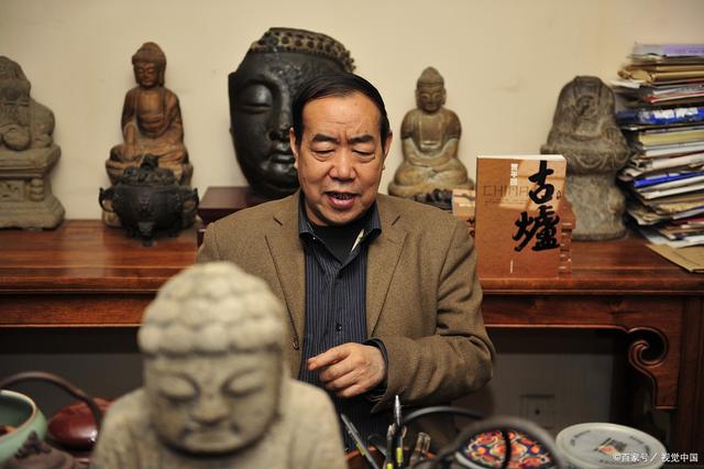 贾平凹离婚后，转身娶小17岁的护士郭梅，新婚夜他向妻子提了个无理要求，但妻子却毫不犹豫地答应了，让贾平凹直呼：“咱俩绝对是真爱！”【TH】Y 暂坐 贾平凹继废都之后的第二部城市题材小说精选【TH】Y 暂坐 贾平凹继废都之后的第二部城市题材小说¥49打开百度APP立即扫码购买-贾平凹老婆郭梅简历