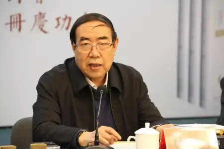 贾平凹要到浙大去当院长了？其女儿也被一同聘任？浙大回应！-贾平凹的年龄